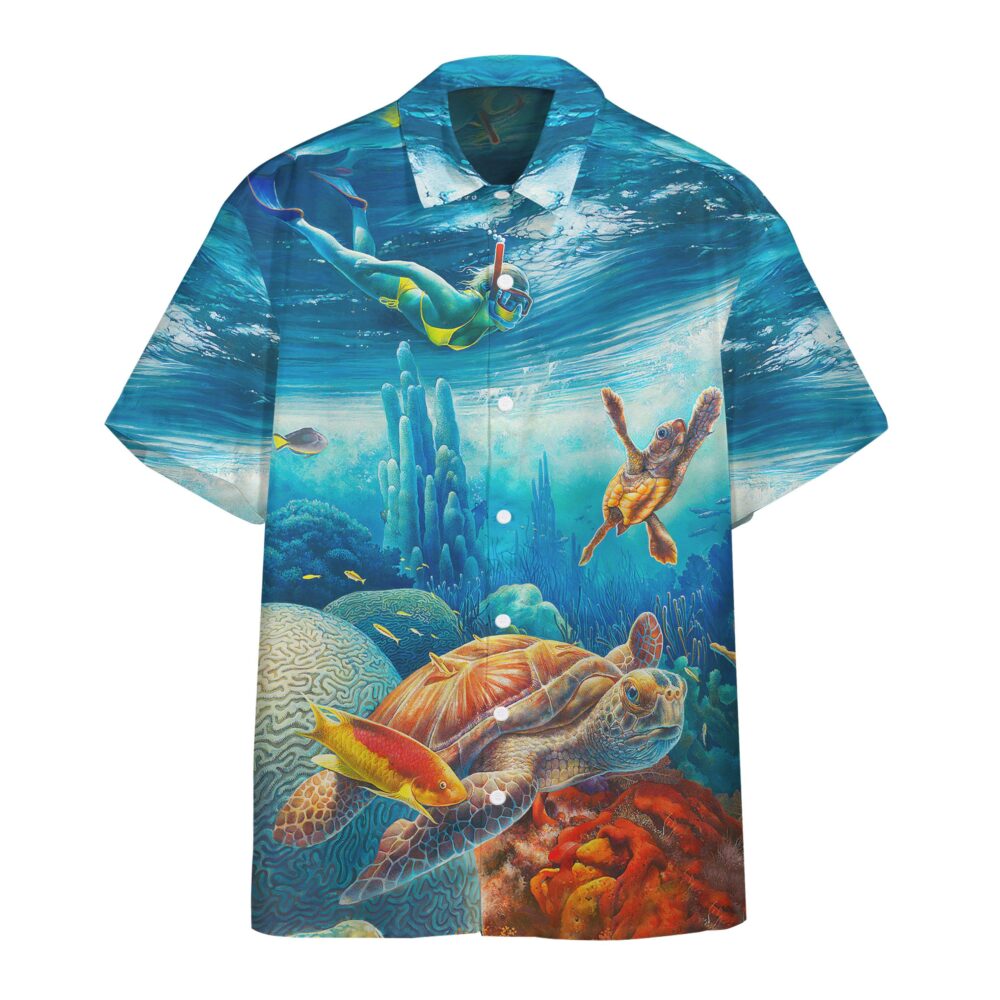 Freediving With Sea Turtles Custom Short Sleeve Shirt