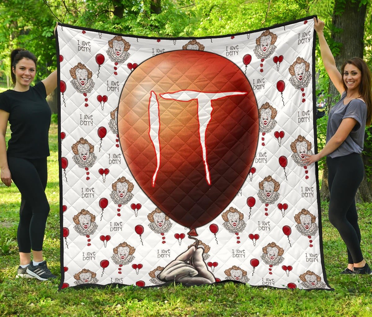 Horror Movie IT Balloon Pennywise Patterns Premium Quilt Blanket