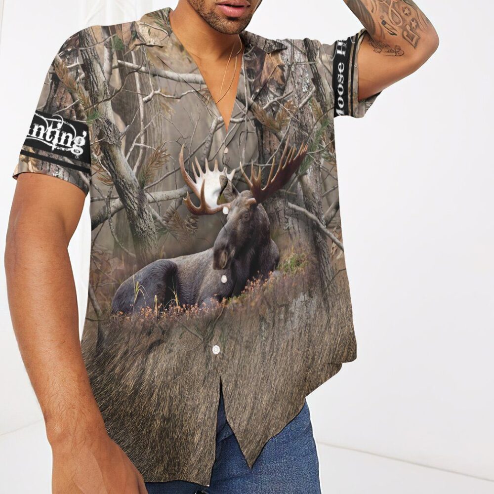 Moose Hunting Hawaii Custom Short Sleeve Shirt