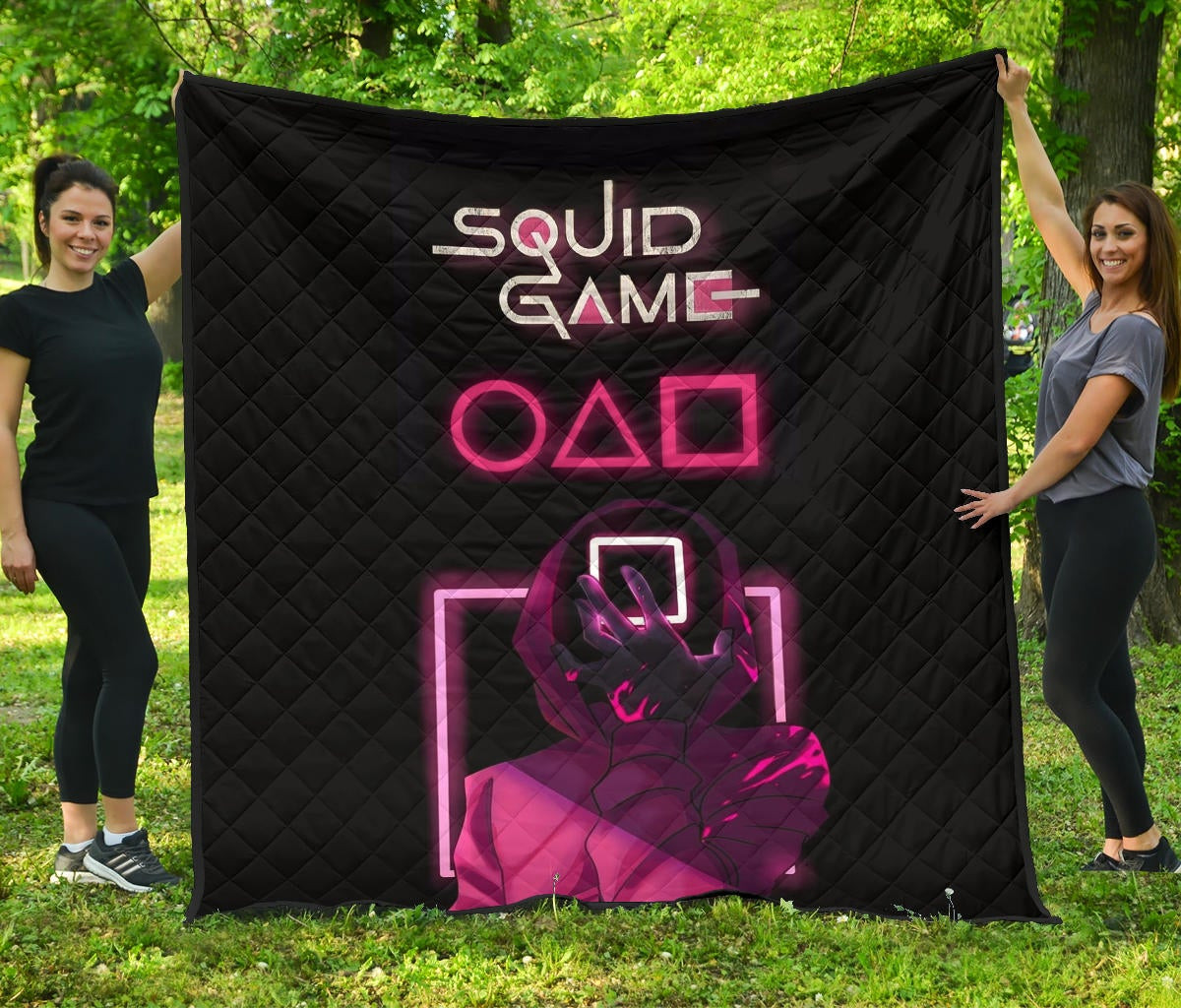 Squid Game Movie Premium Quilt – All Rounds Squid Workers Neon Minimalist Quilt Blanket