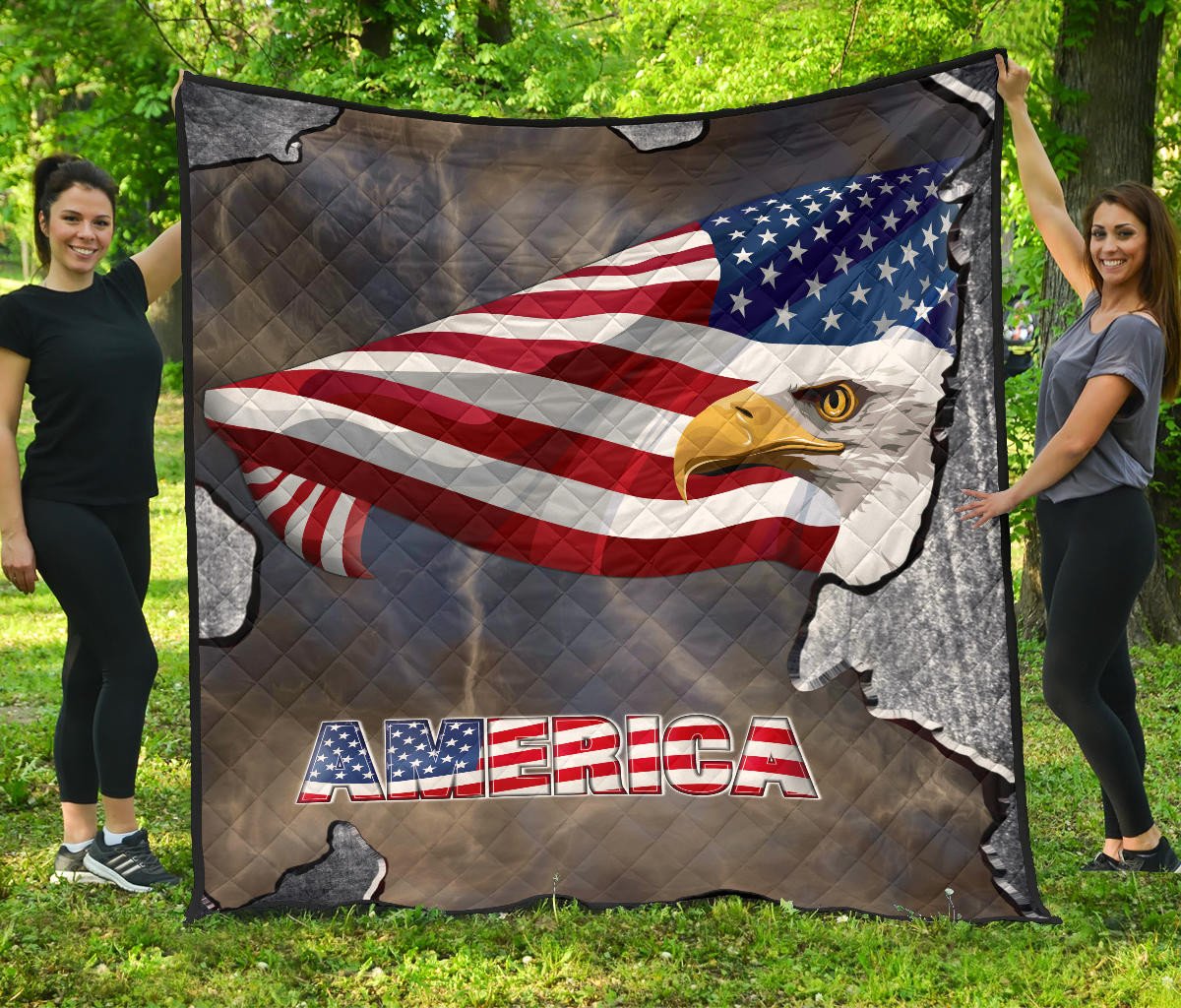 US Independence Day Minimal Eagle Head With US Flag Premium Quilt Blanket